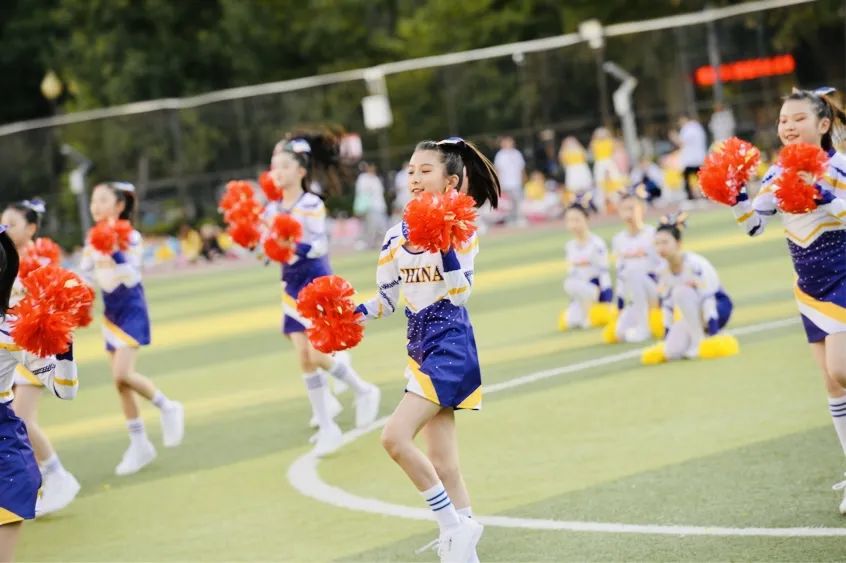 创造少年向阳生,强体励志筑未来——和平区中心小学举行校园运动会暨六年级毕业典礼