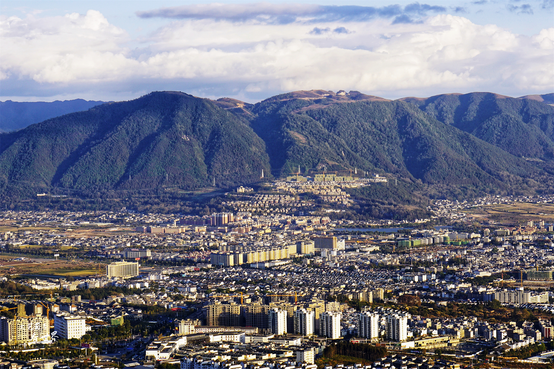 退休了非要找一个四季宜居的地方，推荐云南腾冲，不冷不热刚刚好