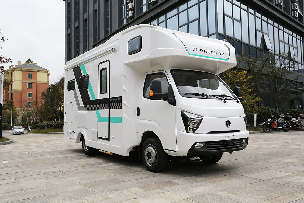 法美瑞缔途房车,预算20万落地4人旅居c型房车