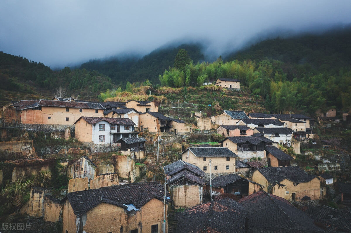 村干部有权收农民土地吗,村干部有权征收农民的土地吗
