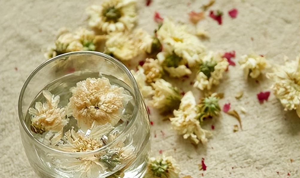 菊花用开水泡不开怎么办,菊花怎样才能泡出菊花茶的味道