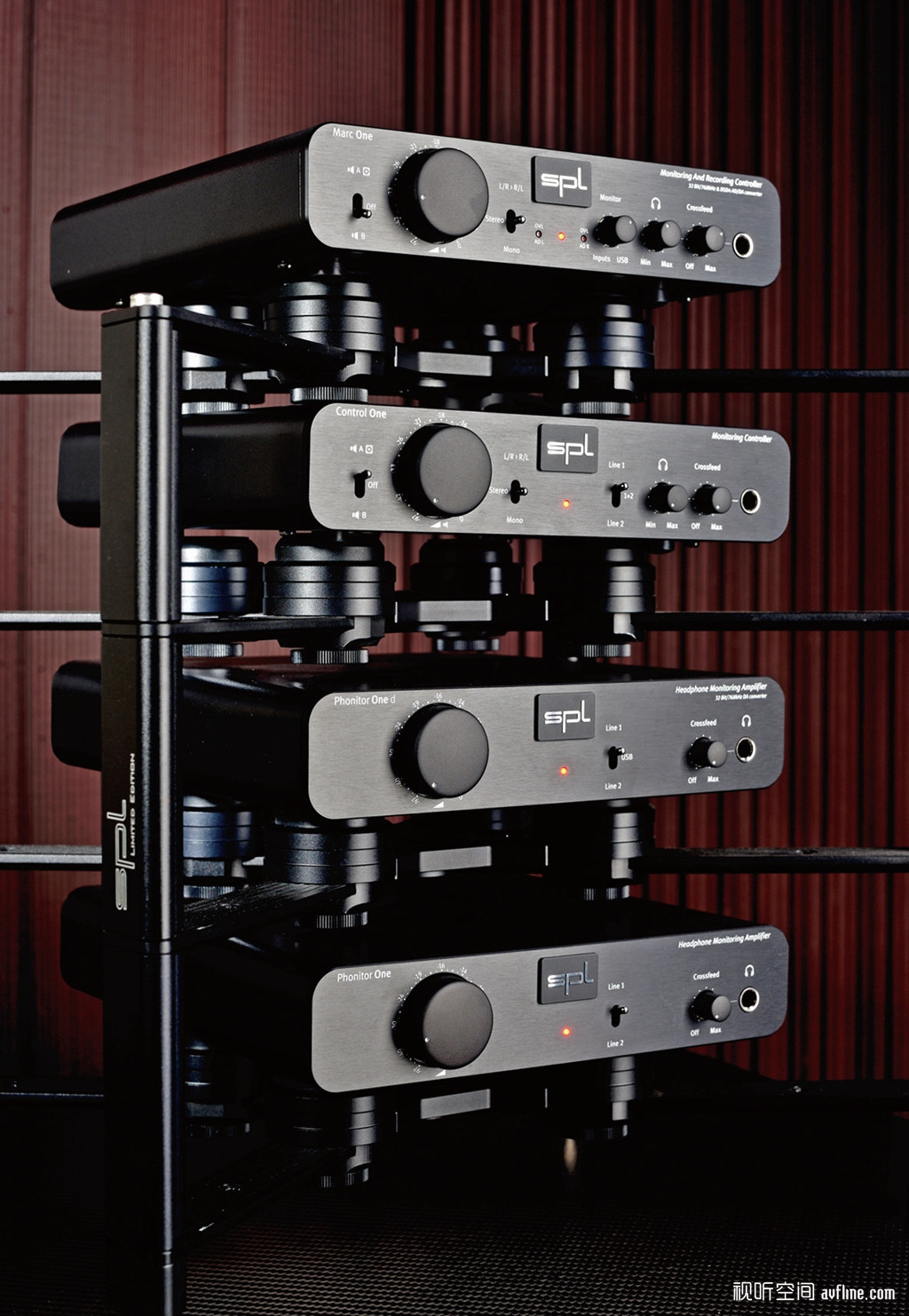 将入门级母带*听设监备**带回家：试听splOne系列产品