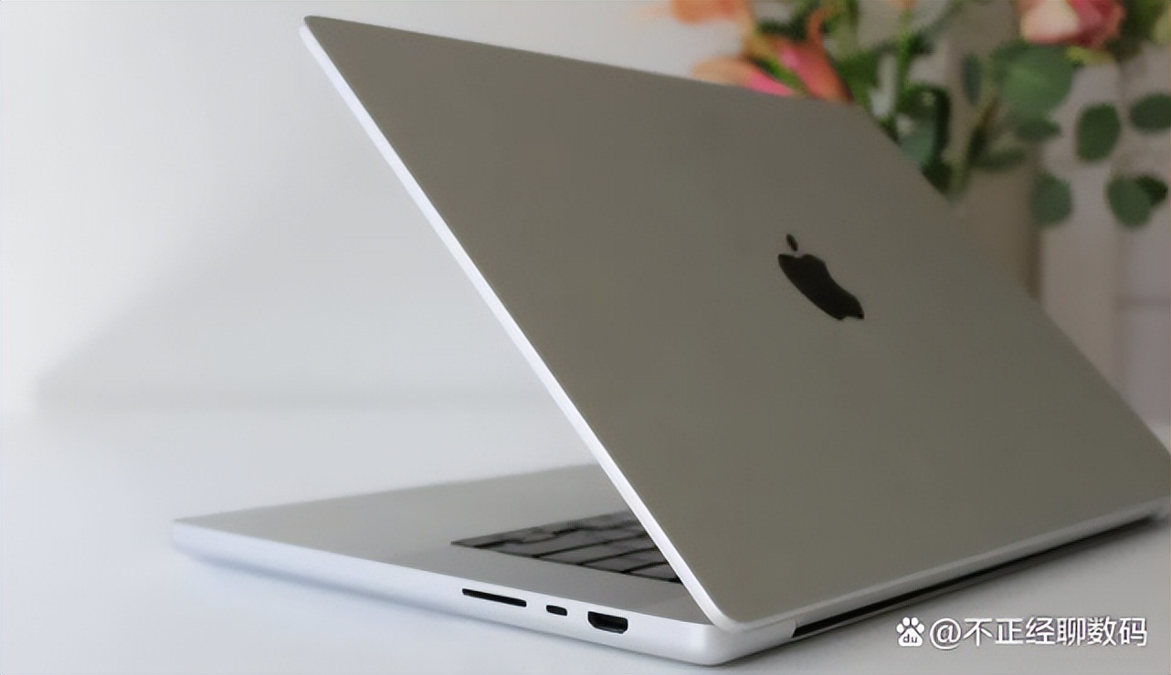 macbookpro202114和16怎么选,苹果macbookpro2021顶配版测评