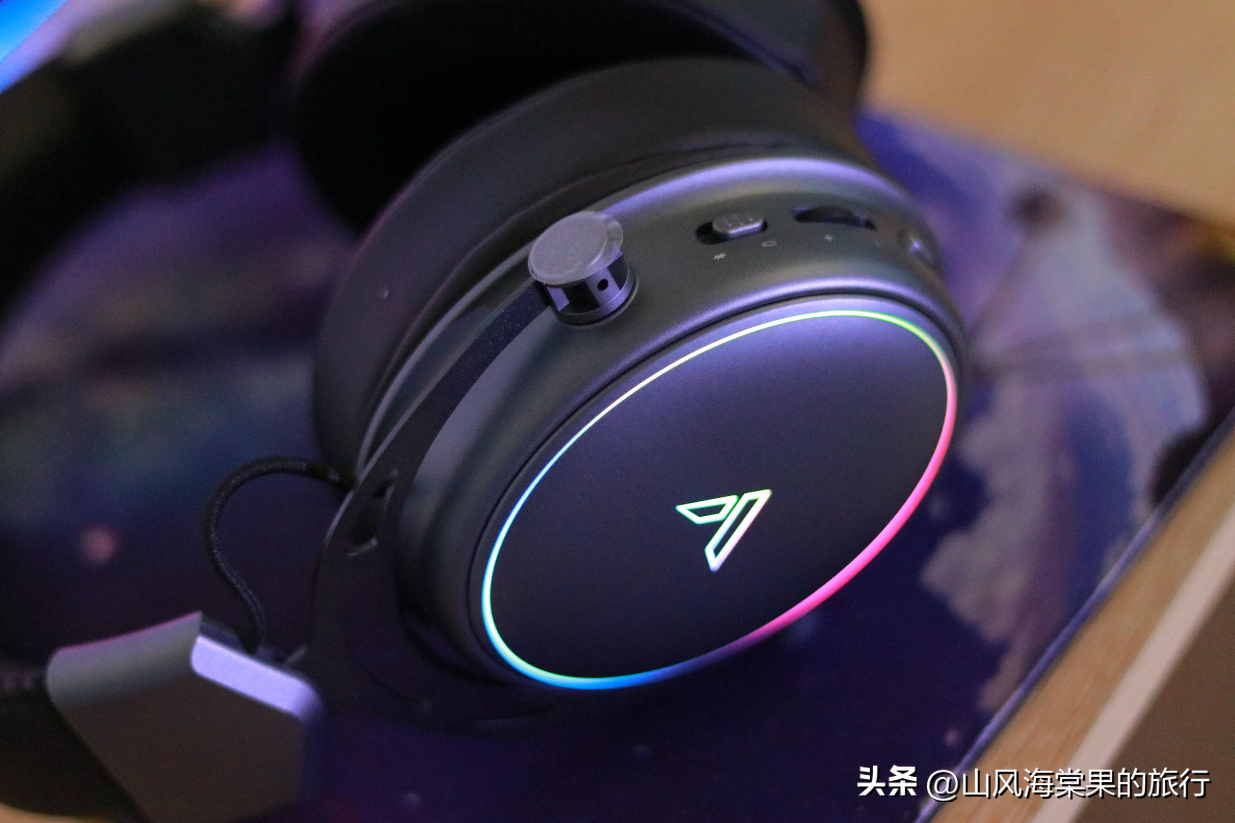 雷柏v800耳机怎么样,雷柏VH800无线RBG游戏耳机