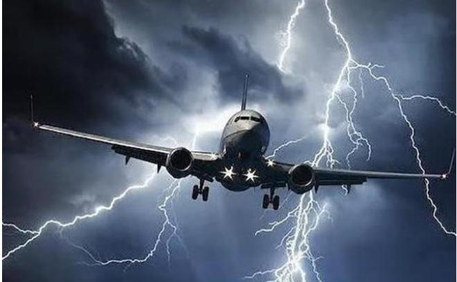 飞机坠落事件人员伤亡情况,人类史上坠落过多少飞机