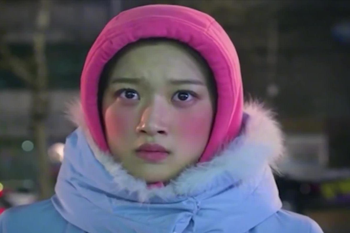 女孩平时习惯性夹腿，是怎么回事？