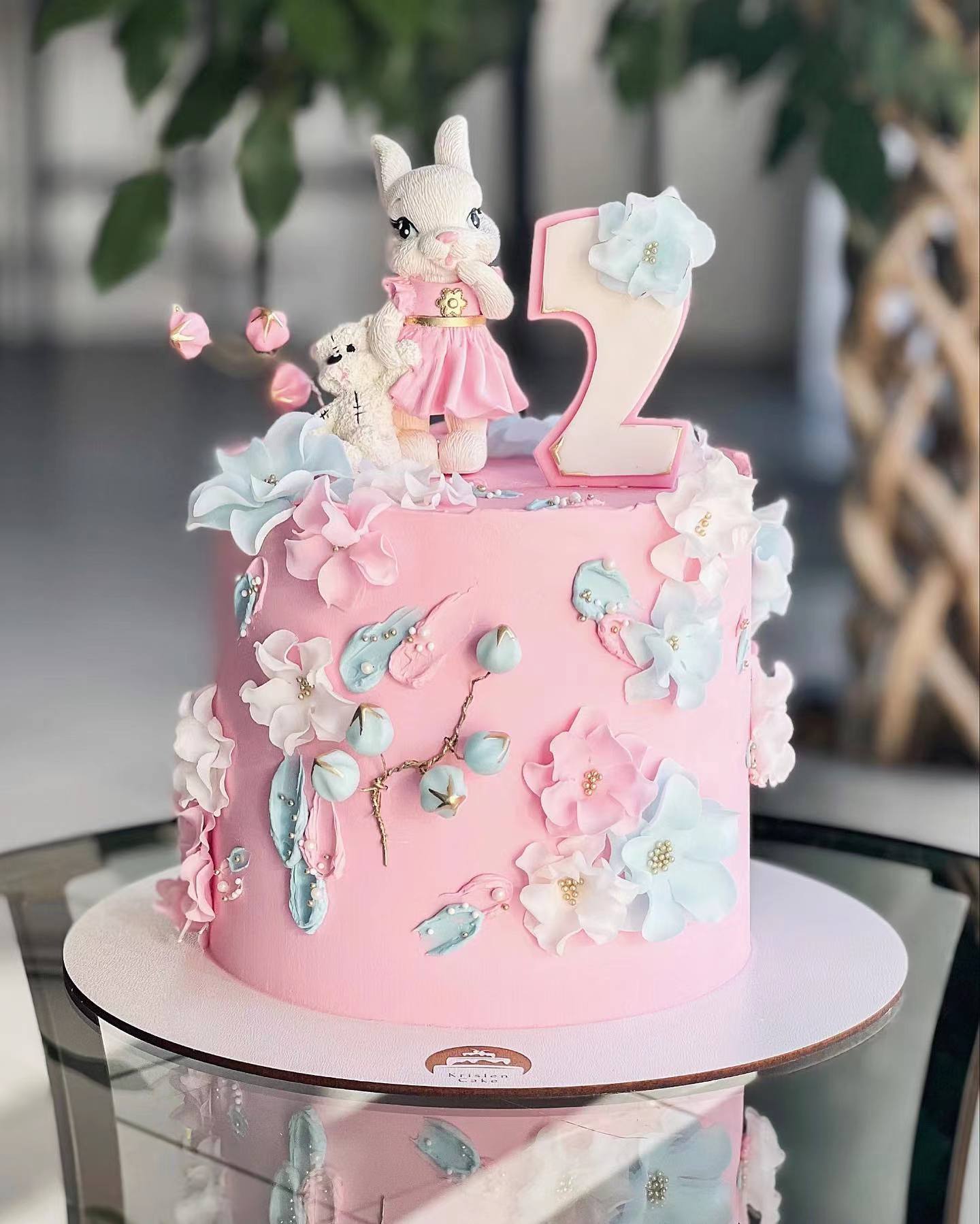 今天给大家做一款好看的蛋糕造型,美味又高颜值的蛋糕造型充满创意