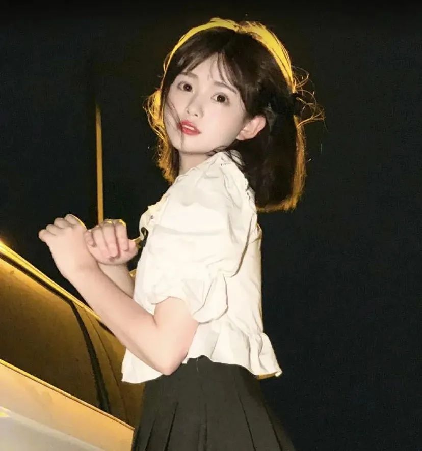 拍照不上镜但是现实有人说好看,长得好看拍照不上镜是什么原因