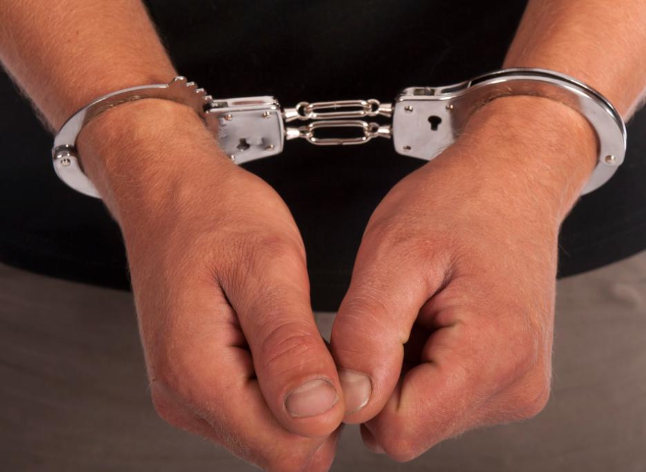 史无前例！中央逮捕一只警号000001“巨虎”，收受他人巨额财产