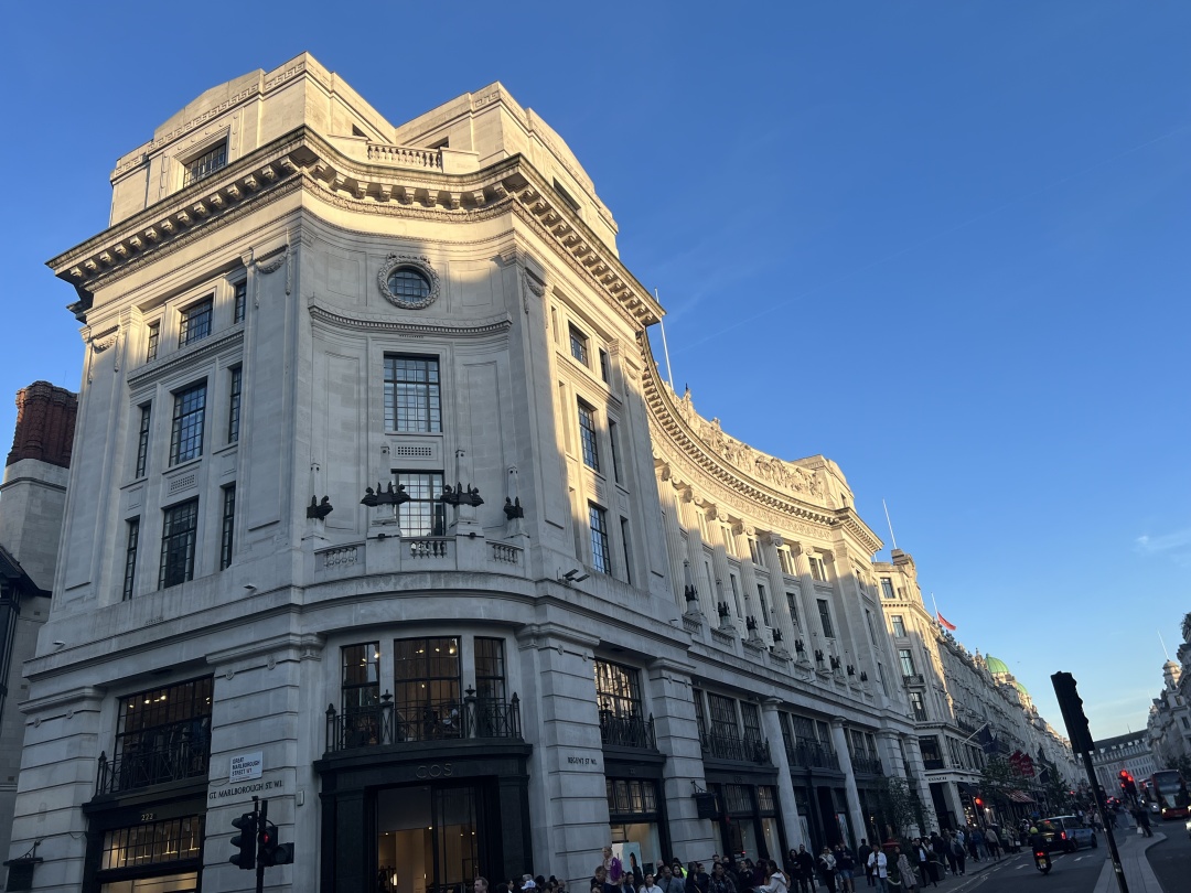 95后团子在英国：考研两战上岸，出国当教师志愿者，遭流浪汉打劫