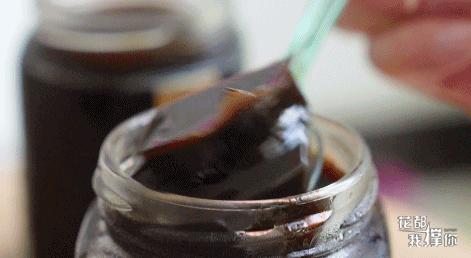 上热下寒龟苓膏,龟苓膏可以治疗脾胃湿热吗