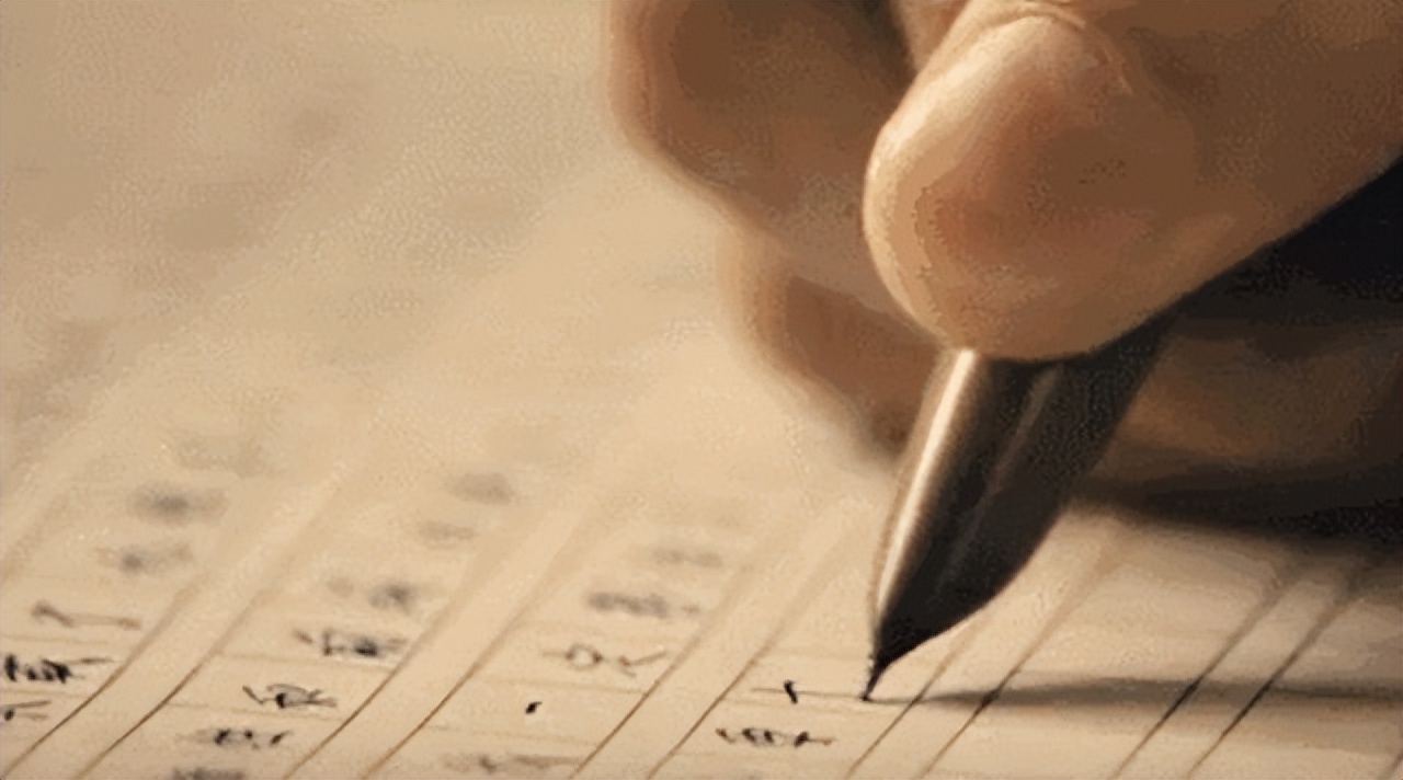 她丈夫牺牲后，毛主席悲伤不已亲写挽联，而她转嫁丈夫兄弟