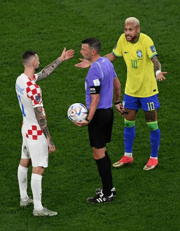 2002世界杯巴西vs中国队李铁,世界杯2002中国对巴西李铁