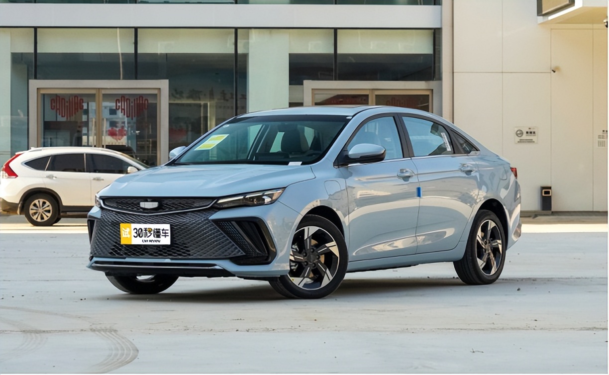 跟着370万用户买帝豪,吉利帝豪lhip冠军版实测