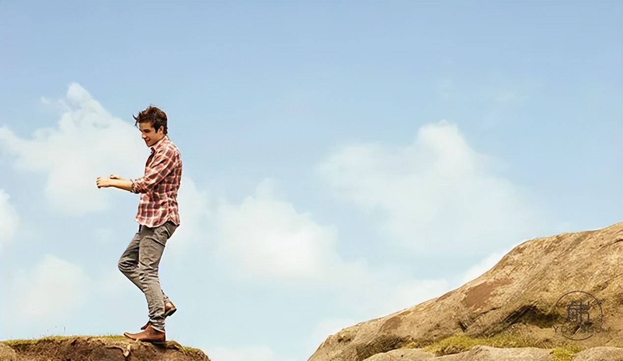 面试拉链开了怎么提醒面试官,女面试官拉链开了怎么提醒