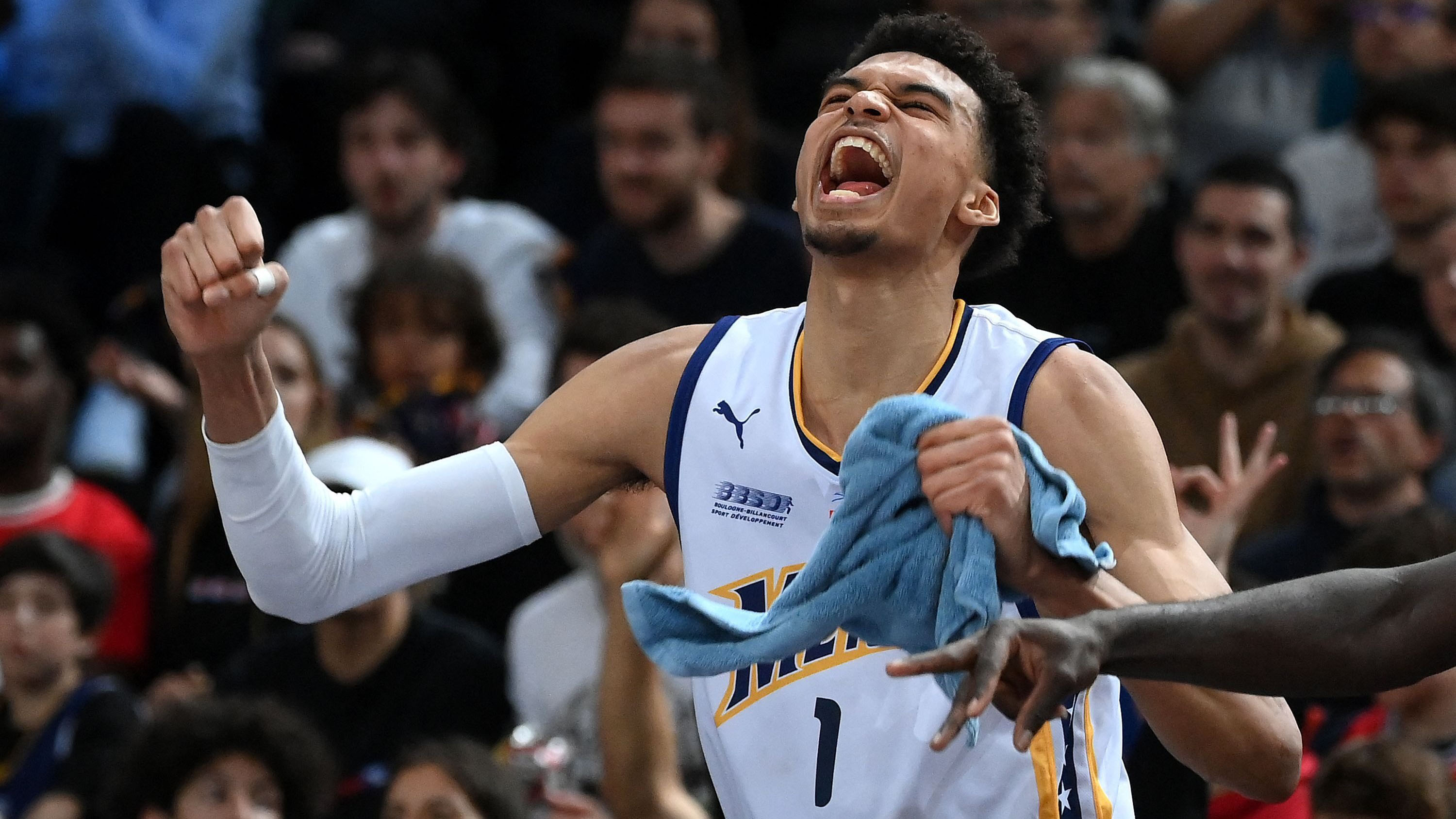 文班亚马谈首秀低迷,文班亚马首秀表现引热议