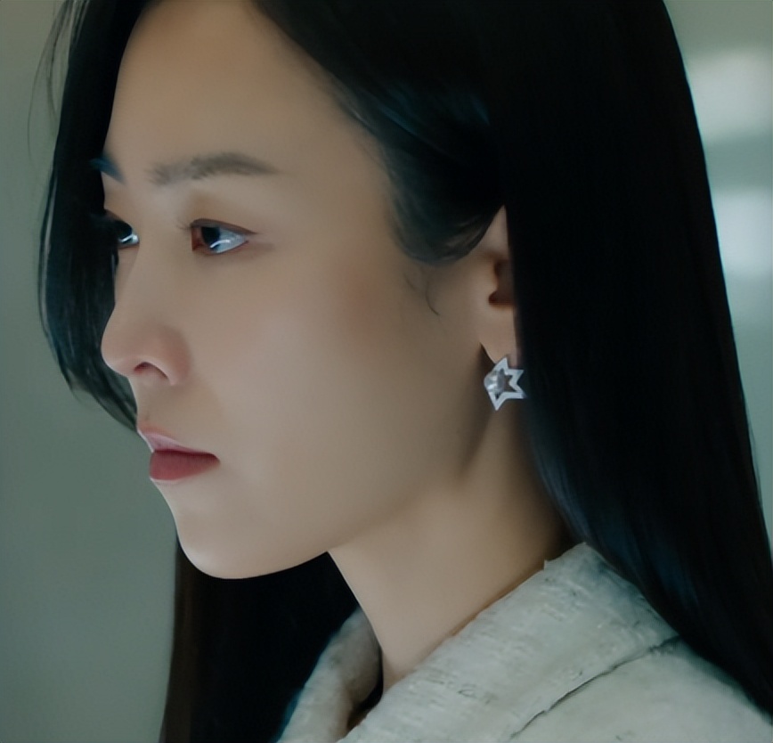 这才是大女主该有的气场,韩剧珠宝搭配