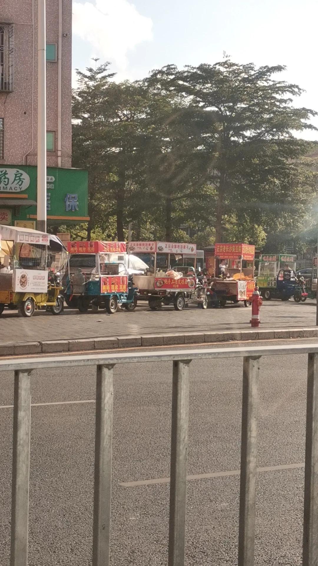 深圳适合摆摊的路边摊,深圳允许路边摆摊