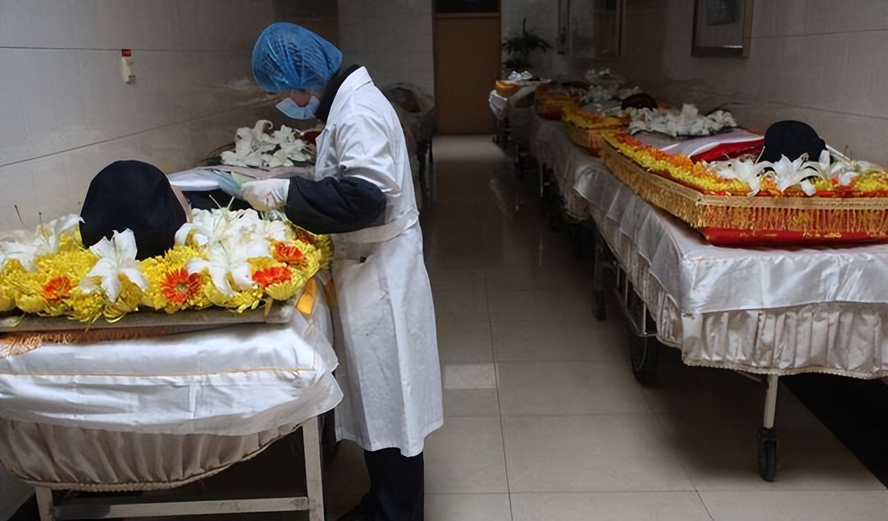 95后女孩自述入殓师工作,95后女孩当上入殓师