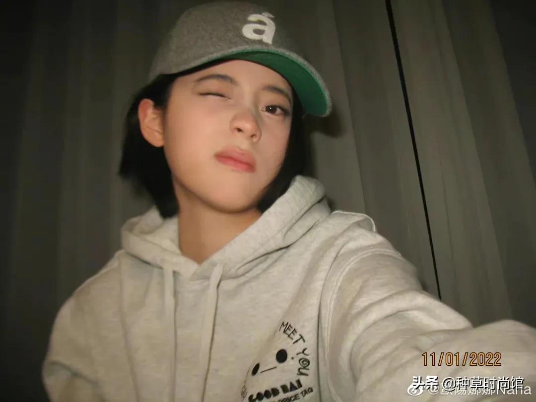 4种不同风格的春季穿搭示范,4种风格20套冬日穿搭照着穿就对了