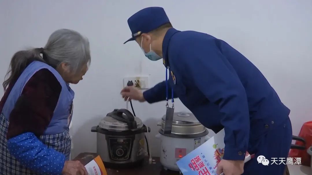 父亲生病交180万医药费,父亲为了十万元放弃治疗