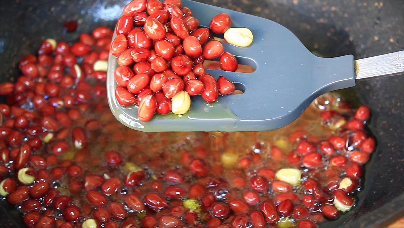 用眼过度必吃护眼食物,七种食物越吃眼睛越明亮你知道吗