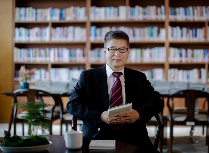 小楼听雨杨逸明诗评,小楼访谈