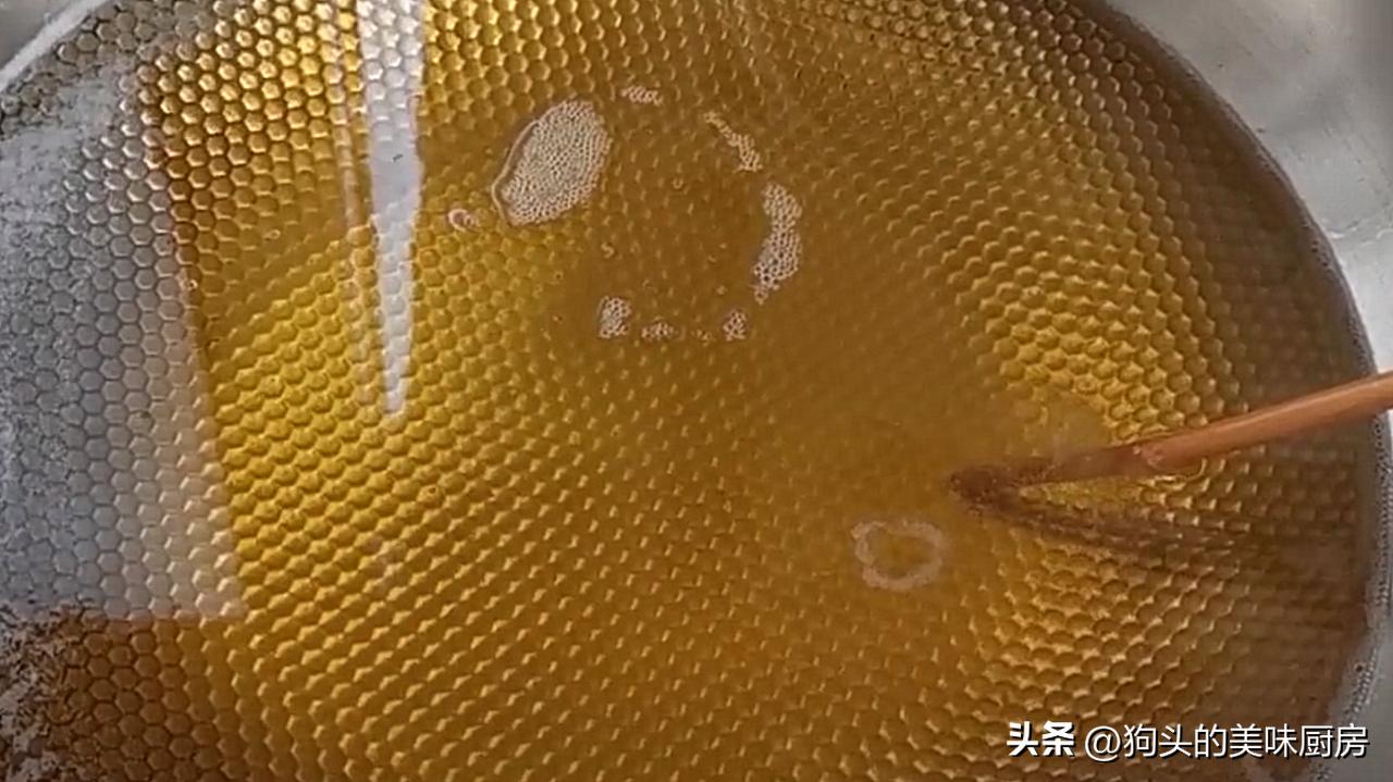 如何做沙琪玛又简单又好吃,沙琪玛这样做又脆又好吃