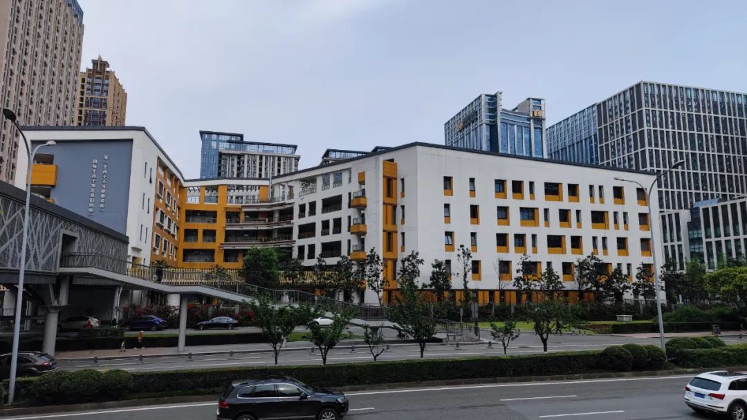 买入银行股收益,入住金融城最后的机会