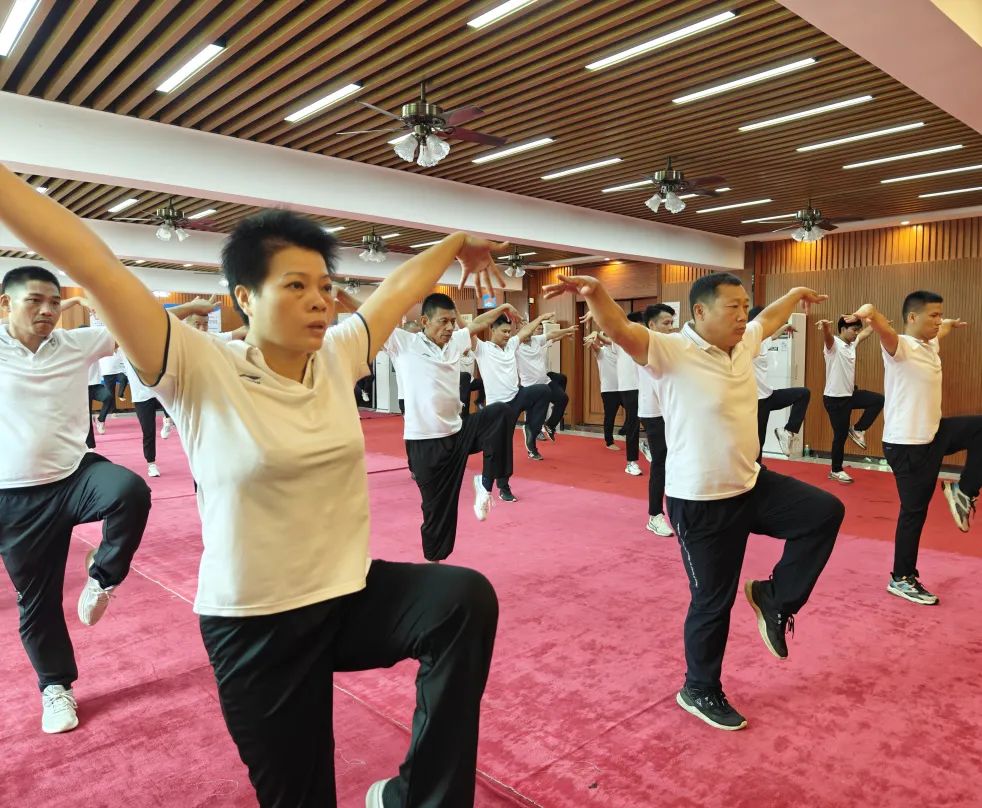 健身气功公益培训进社区,健身气功展演活动方案