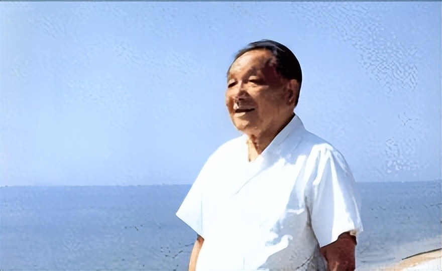 军委制定接防香港方案，忽视了*力武**准备，*小平邓**沉着脸说了2句话