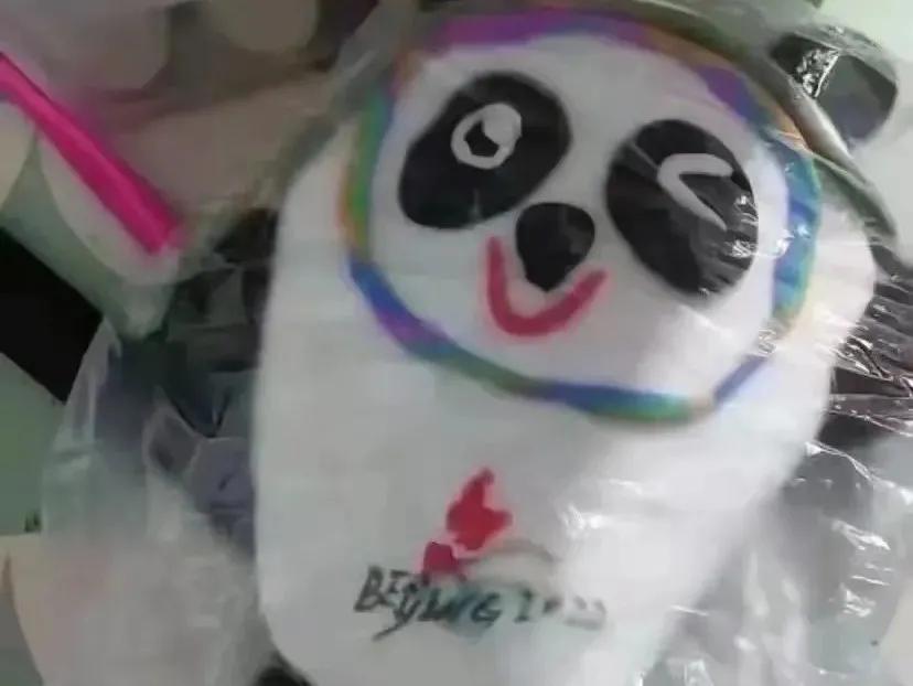 一墩难求的冰墩墩在哪能买到,冰墩墩热卖一墩难求