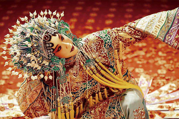 戏腔歌曲弘扬中国文化,民族唱法和戏腔唱法融合