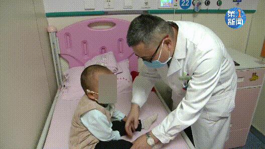 西安男童突发热惊厥民警火速送医,小儿痉挛症发病时间