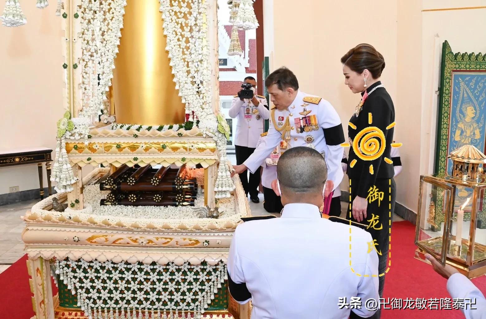 泰国国王夫妇主持“比萨德杰王子殿下”的火化仪式