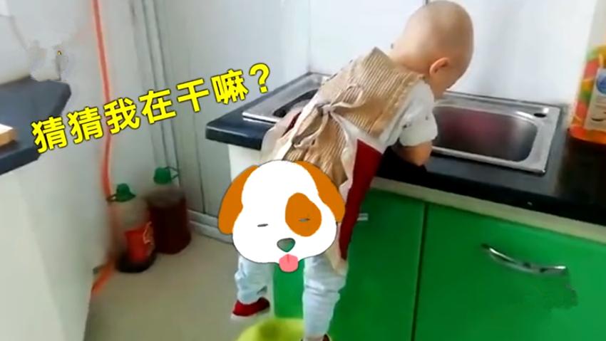 有趣3岁小男孩痴迷做花式面点,花式包子儿童