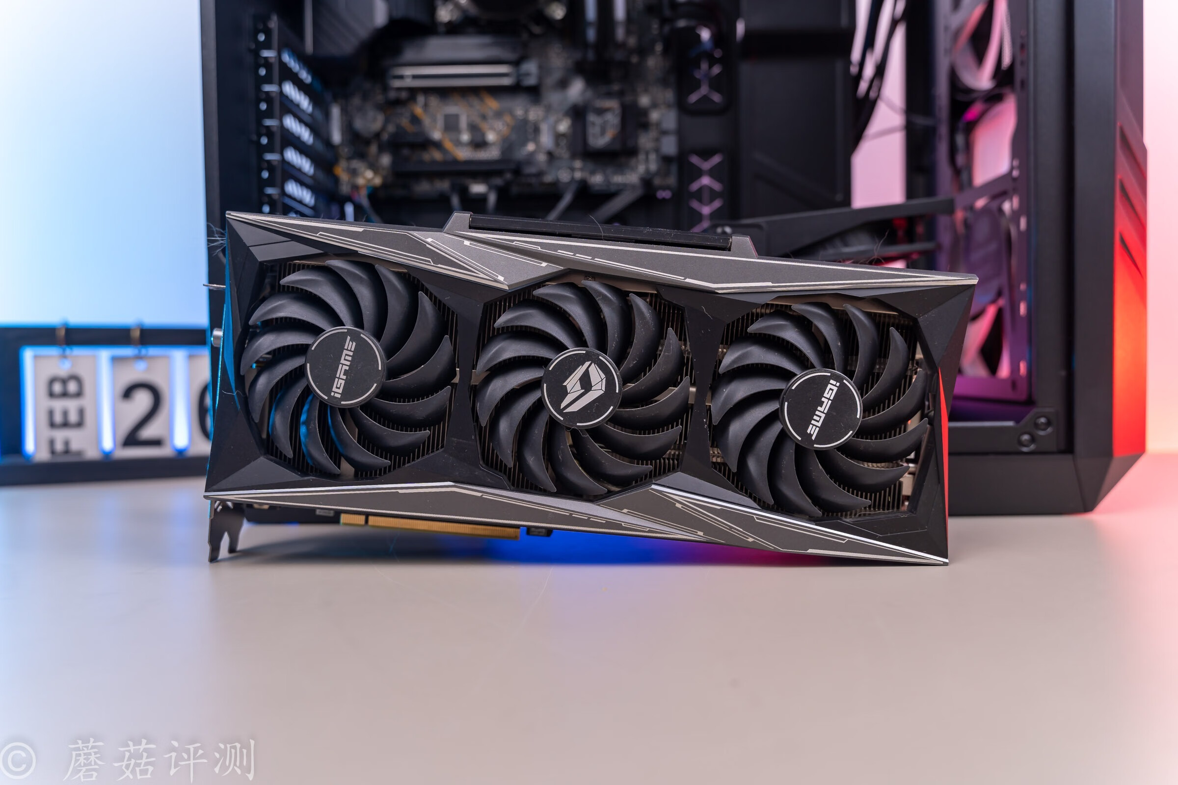 连续多日的高温，让朋友家的主机燥热难耐、更换机箱散热后获新生