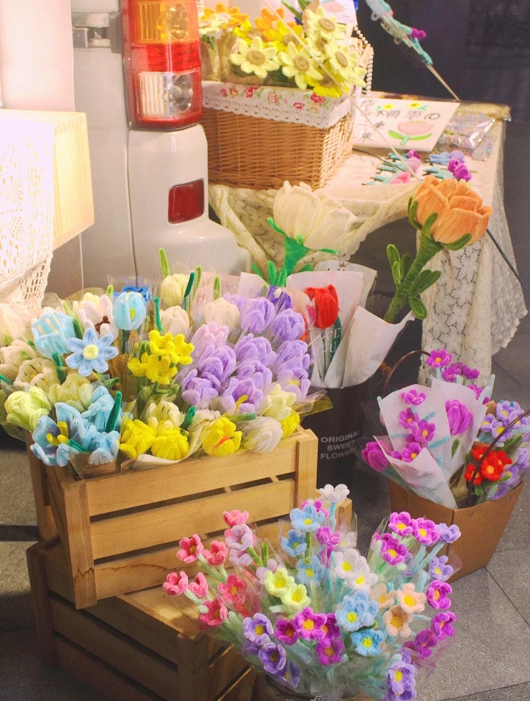 扭扭棒做什么适合摆摊,扭扭棒手工制作容易赚钱吗