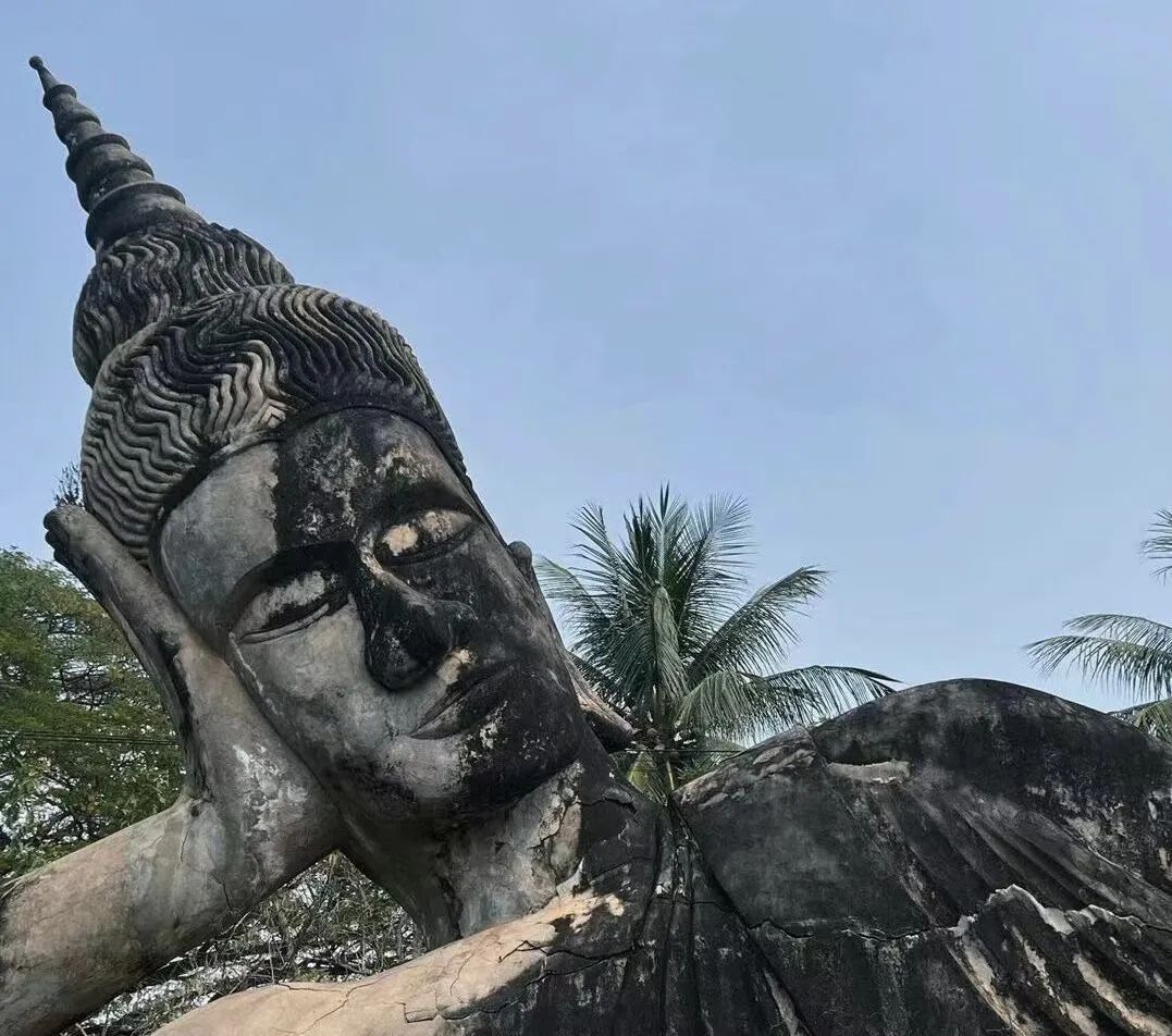 如何乘坐中老铁路到老挝,乘坐中老铁路怎么通关