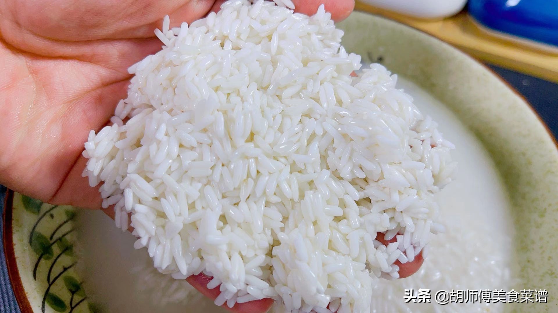 煮粽子时水没盖过粽子会熟吗,煮粽子要用凉水