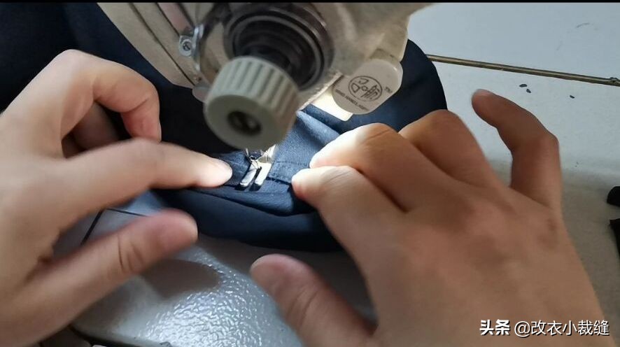 外套袖子长了怎么改短大袖口,西装袖口有暗扣怎么改短袖子