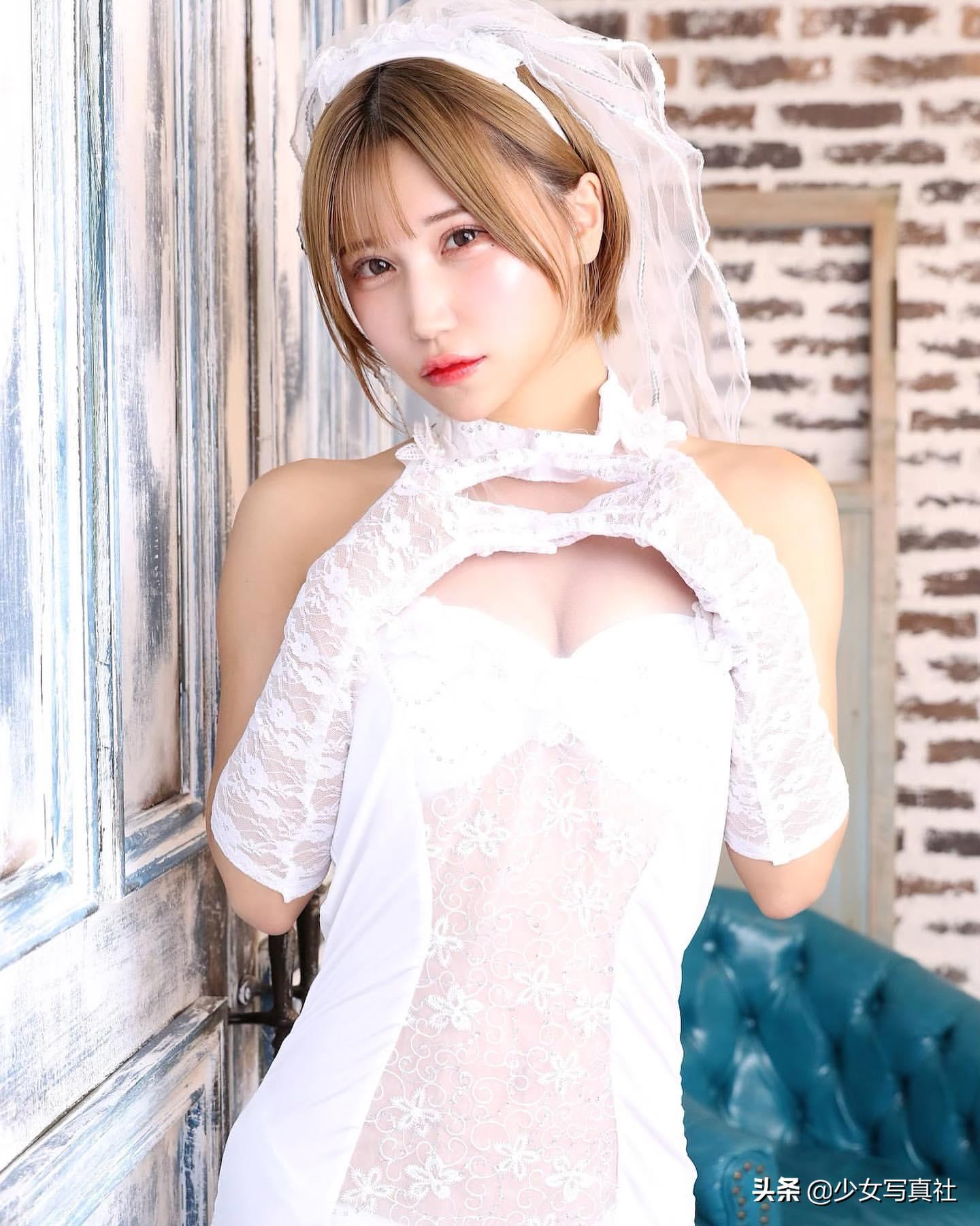 朝比奈彩超模图片,朝比奈实玖瑠的冒险