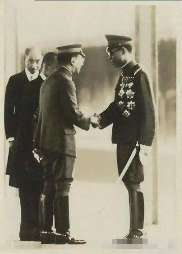 末代皇帝溥仪算汉奸吗,末代皇帝溥仪是汉奸吗