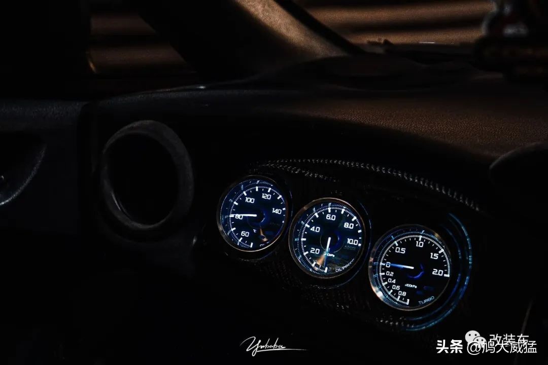 赛车模拟器卡丁车,赛车模拟器和卡丁车