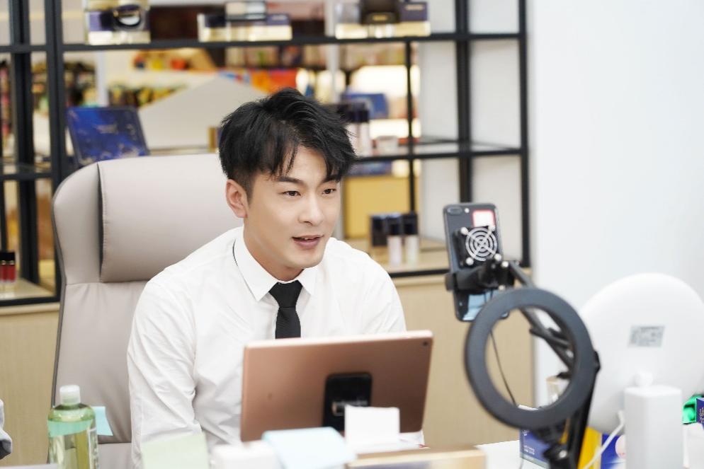 辛巴辛有志助农计划升级，河南宝丰：小足（篮）球成就大梦想