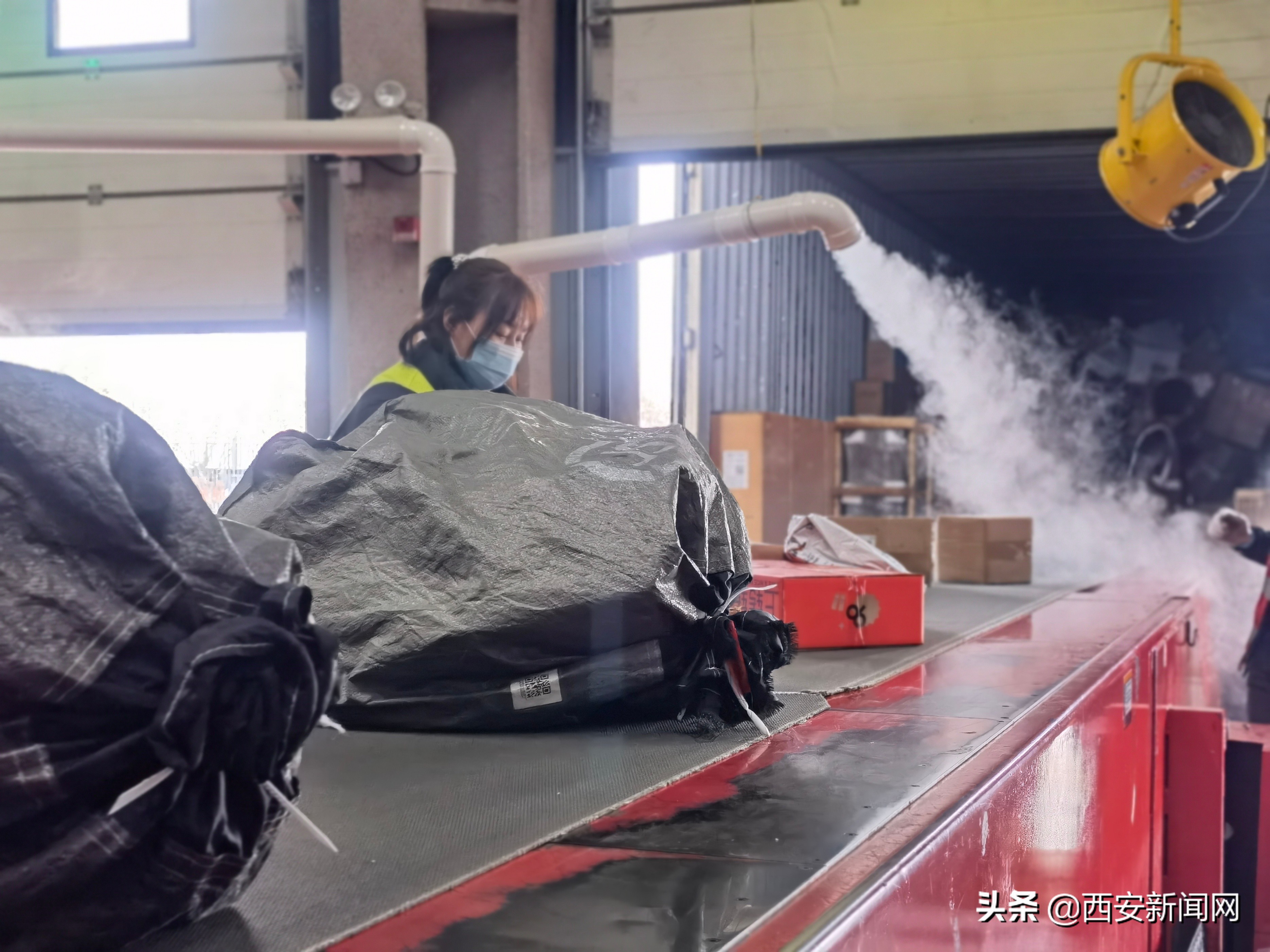 别急！您的快递正在层层消杀，即将安全抵达