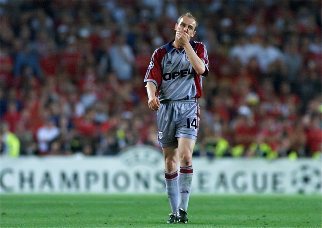 错过尤文，惹怒拜仁，还得罪了三任德国队主帅，德甲金靴不够职业