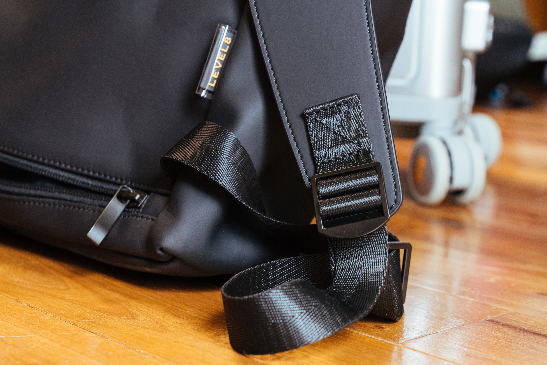 种草的翻包文化，好物实用至上：我的通勤实用主义EDC都有些啥？