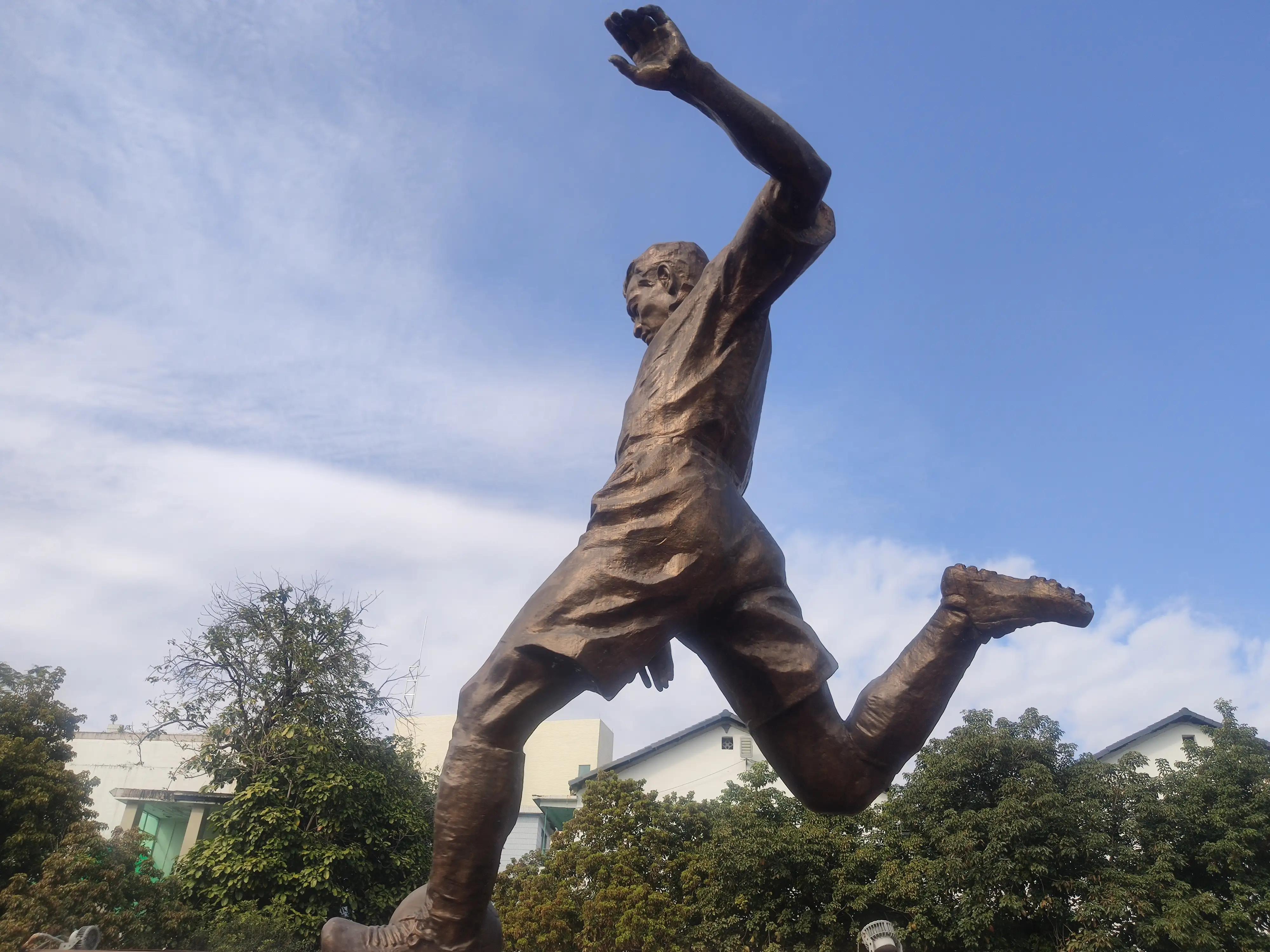 李惠堂中国梅州足球明星,梅州足球之王李惠堂