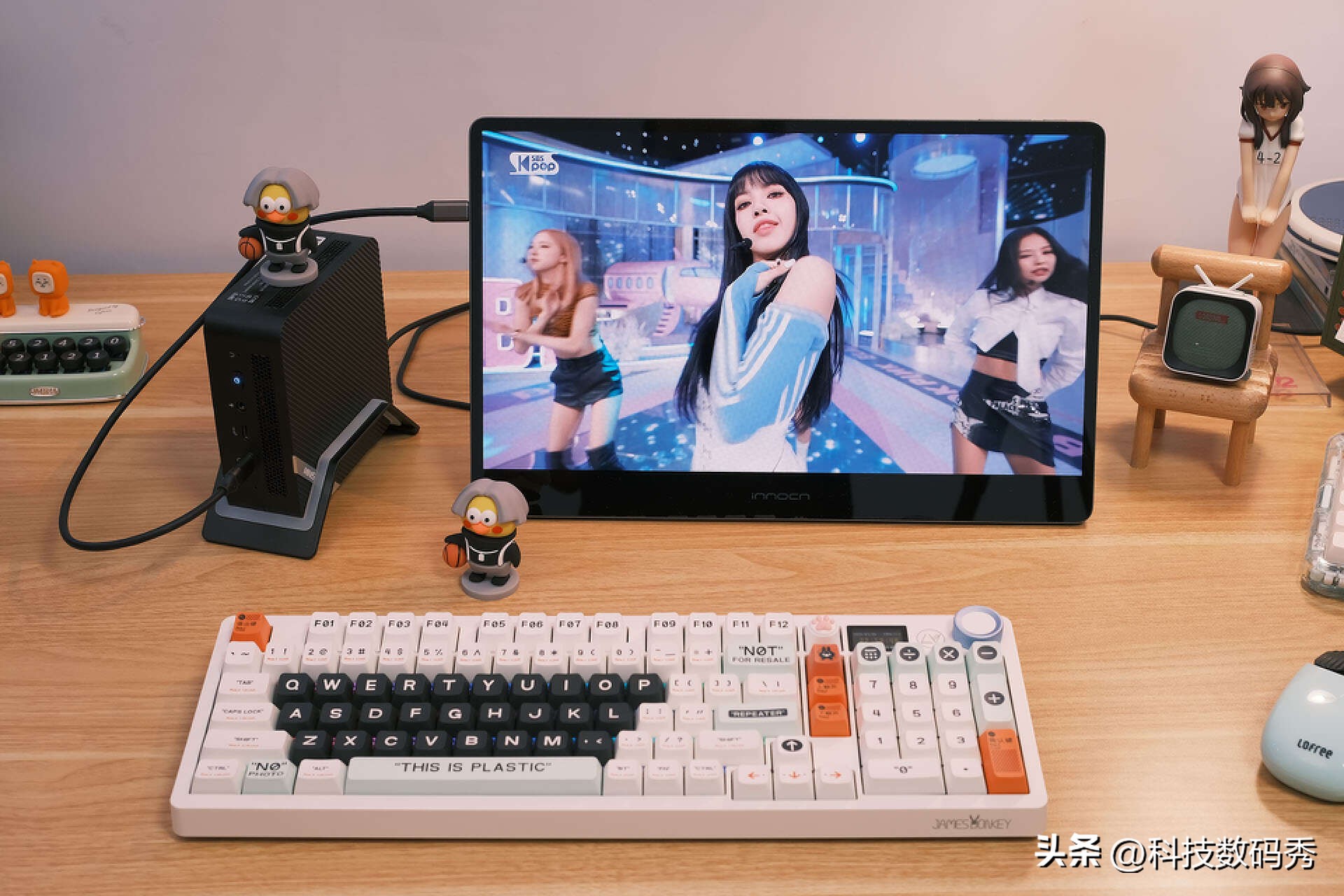 铭凡um480xt对比560xt,铭凡um560xt看高清视频